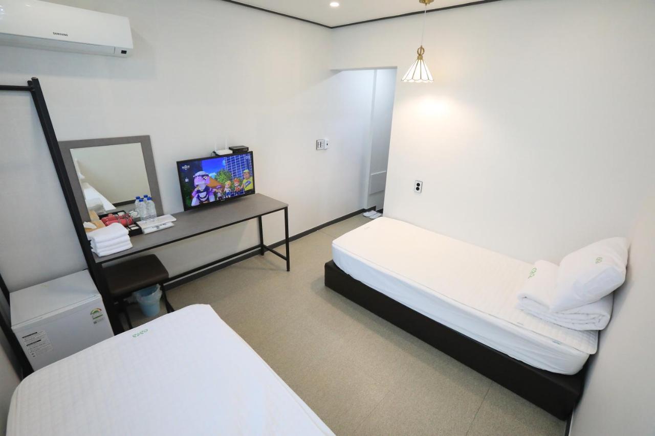 Casa Mini Hotel Гиеонгджу Екстериор снимка